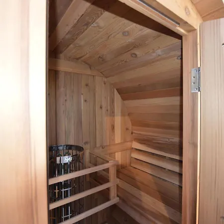 Luxuriously Furnished House With Sauna And Jacuzzi At 2 Km From The Efteling Kaatsheuvel